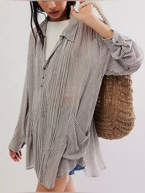 Free People FP One Waverly Tunic with pockets! 🔥
